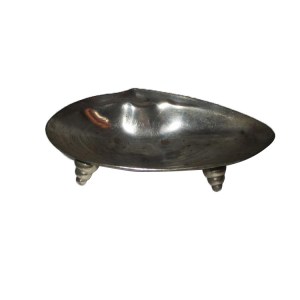Art Nouveau Metal Shell Ash Tray or Coin Holder. This Art Nouveau masterpiece is silver in color with normal vintage wear. You can use this as a ring/coin holder or an ash tray! Measures: 6"l x 4.25"w x 1.75"h! 