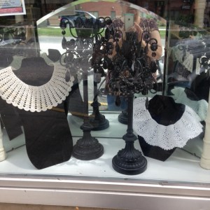 07 04 2015 Lace Collar 8