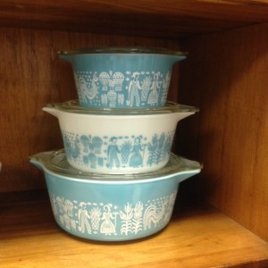 Pyrex - Turquoise Amish Butterprint - Stacked 2