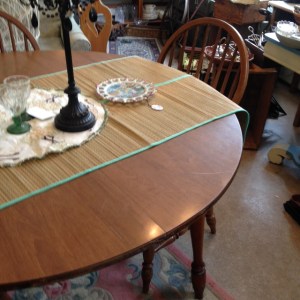 Dining Table 3 Chairs 6