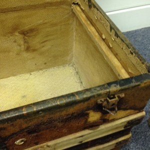 trunk-antique-inside