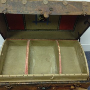 trunk-antique-open