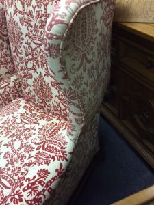 wingback-red-white-3